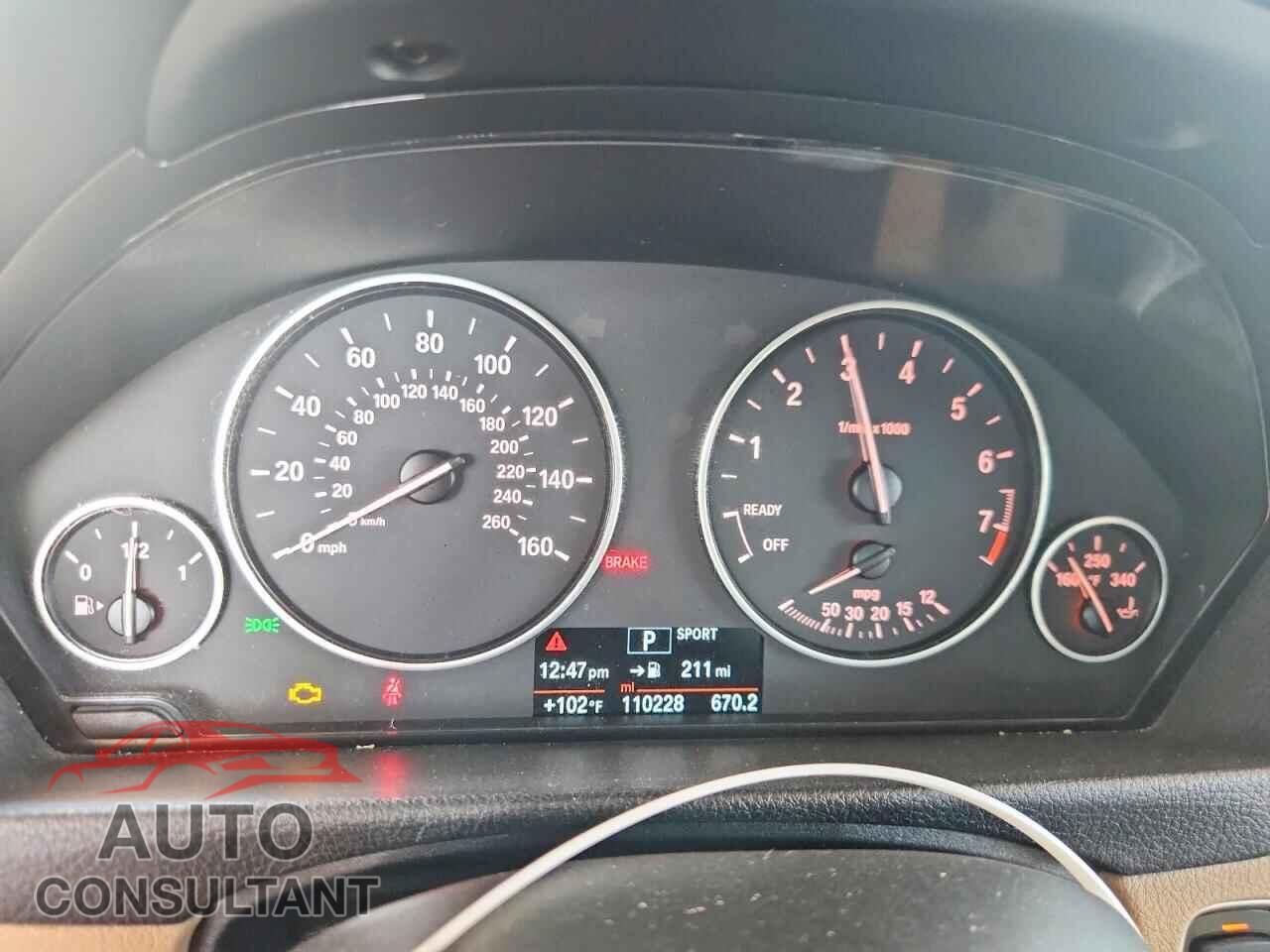 BMW 3 SERIES 2015 - WBA3B5C5XFF963535