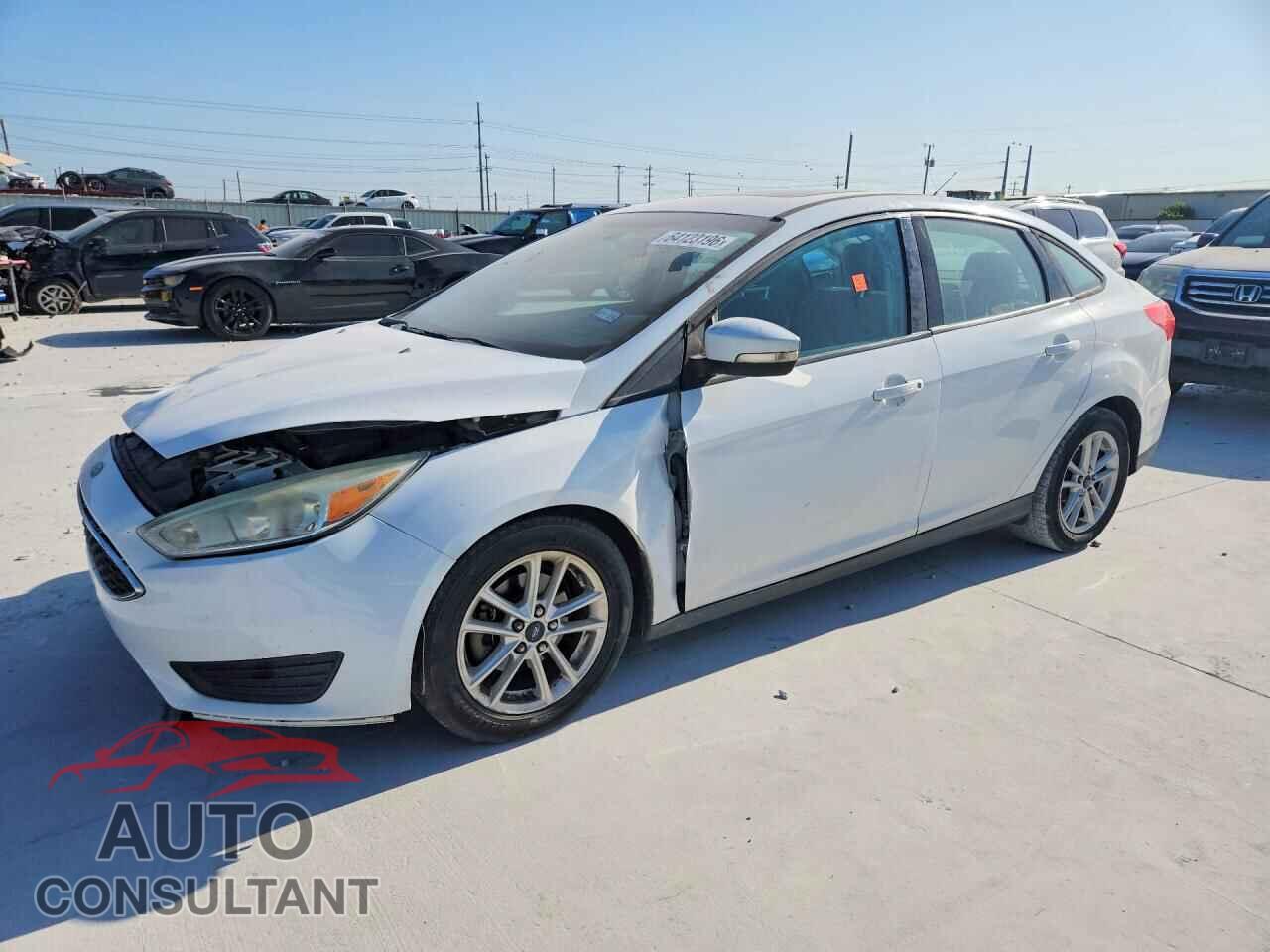 FORD FOCUS 2015 - 1FADP3F27FL202614