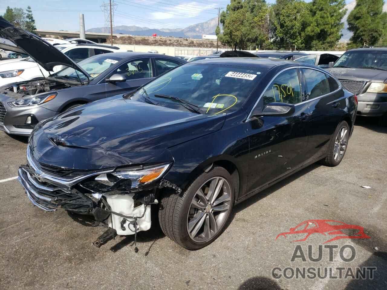 CHEVROLET MALIBU 2022 - 1G1ZD5ST5NF136024