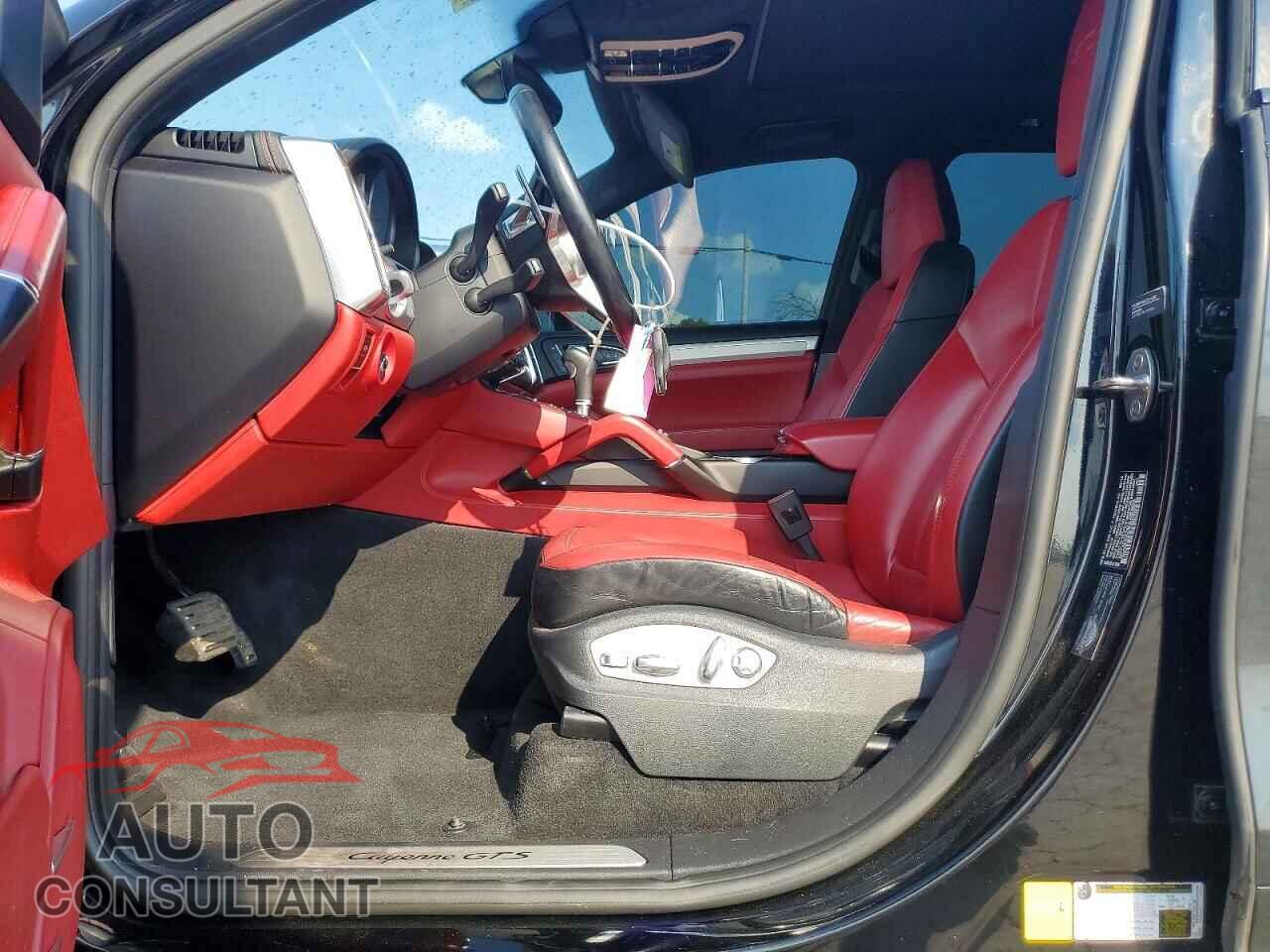 PORSCHE CAYENNE 2017 - WP1AD2A26HLA80868