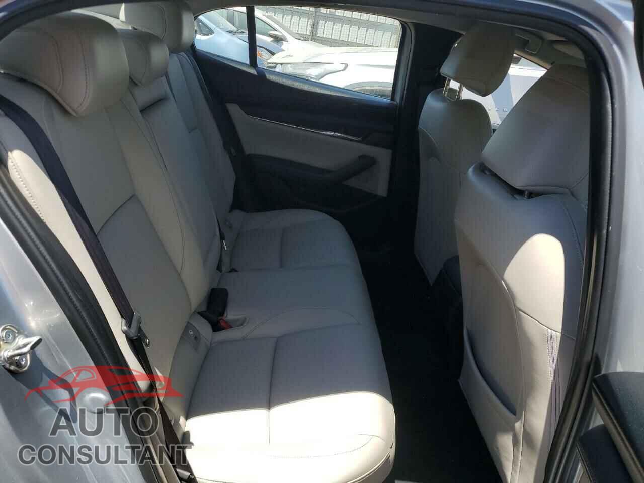 MAZDA 3 2019 - JM1BPACL4K1114063