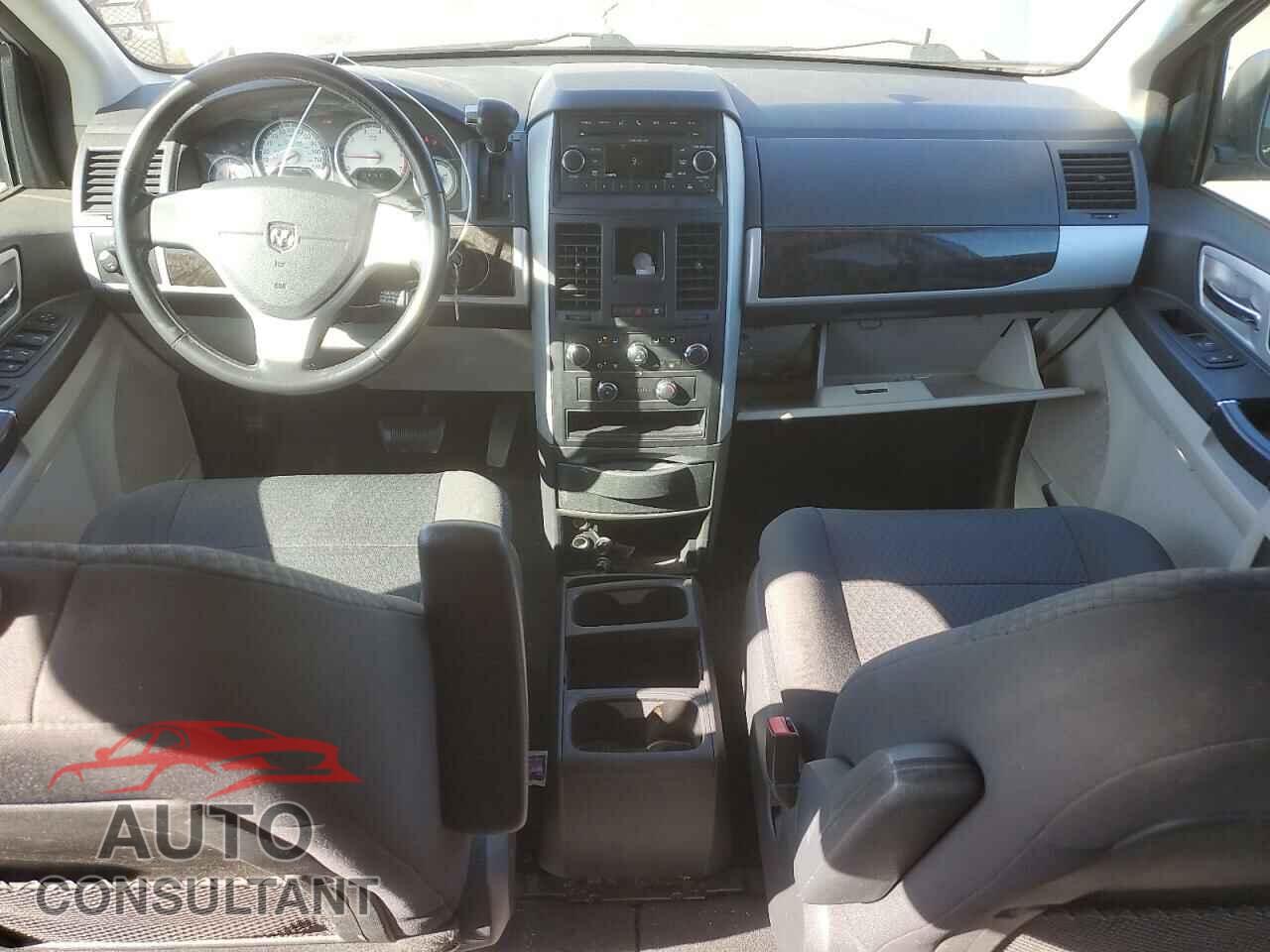 DODGE CARAVAN 2010 - 2D4RN5D19AR458560