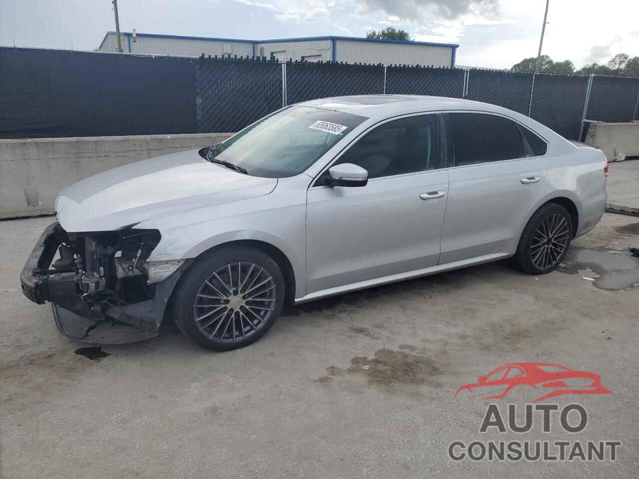 VOLKSWAGEN PASSAT 2013 - 1VWBP7A30DC013211
