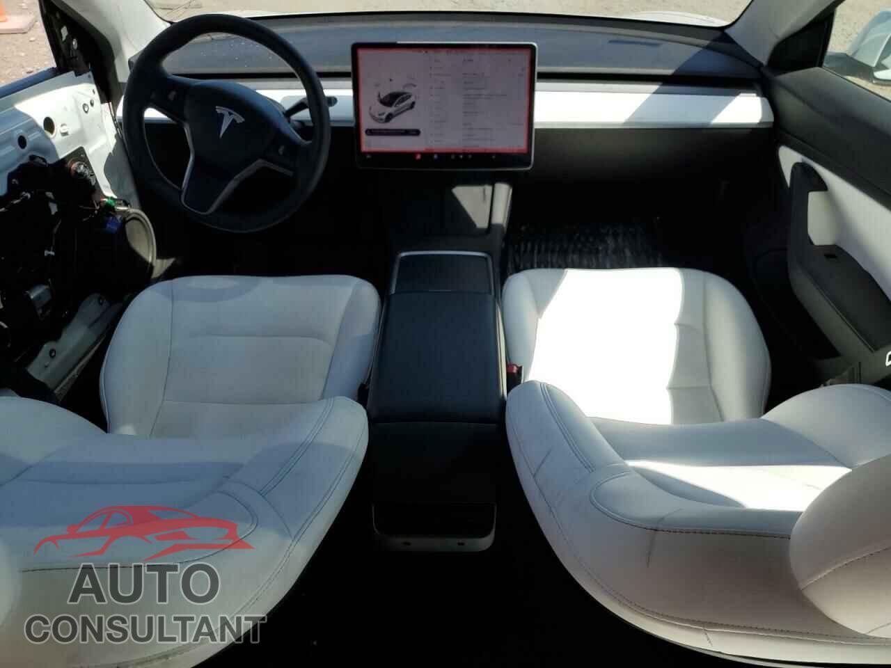 TESLA MODEL 3 2021 - 5YJ3E1EA3MF877904