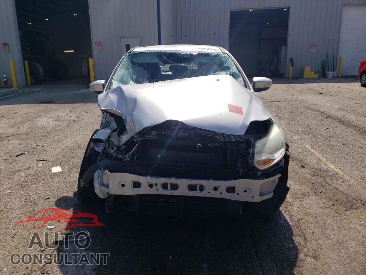 FORD FOCUS 2014 - 1FADP3F24EL264096
