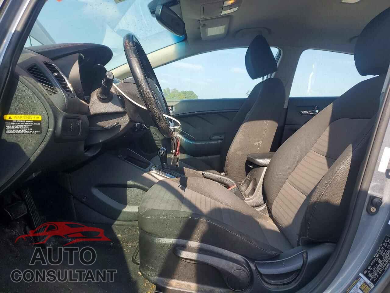 KIA FORTE 2017 - 3KPFL4A75HE016606