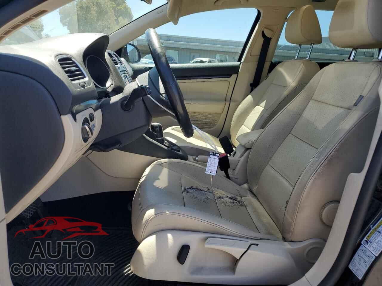 VOLKSWAGEN JETTA 2013 - 3VWPL7AJ2DM684815