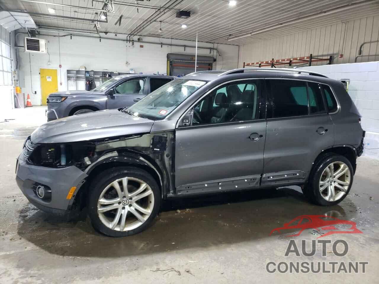 VOLKSWAGEN TIGUAN 2016 - WVGBV7AX6GW527140