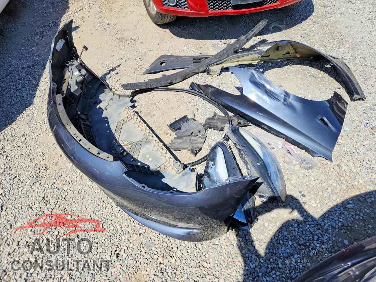 TESLA MODEL 3 2018 - 5YJ3E1EA5JF038512