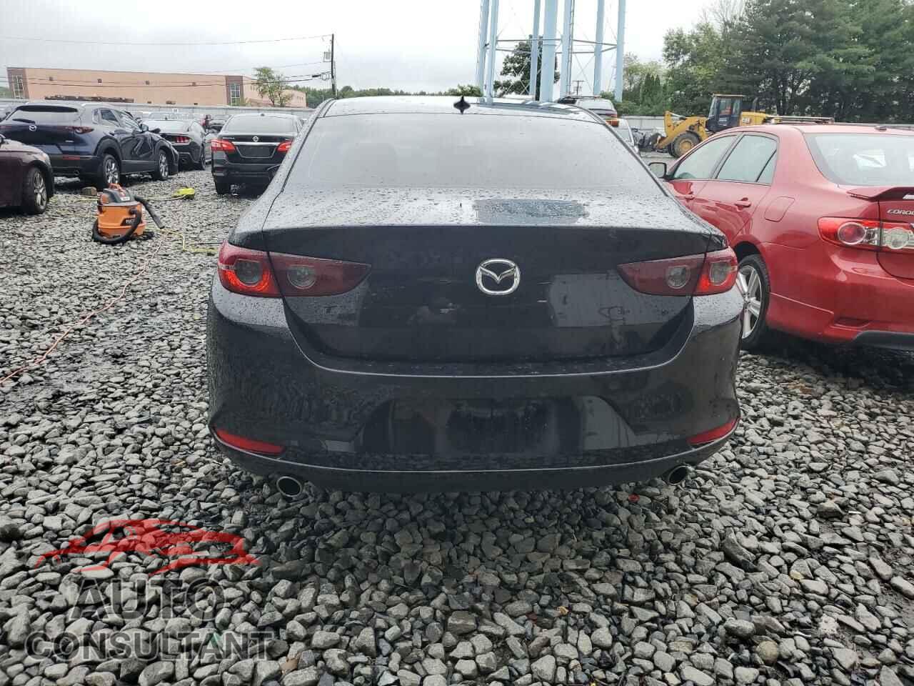 MAZDA 3 2019 - 3MZBPADL3KM113565