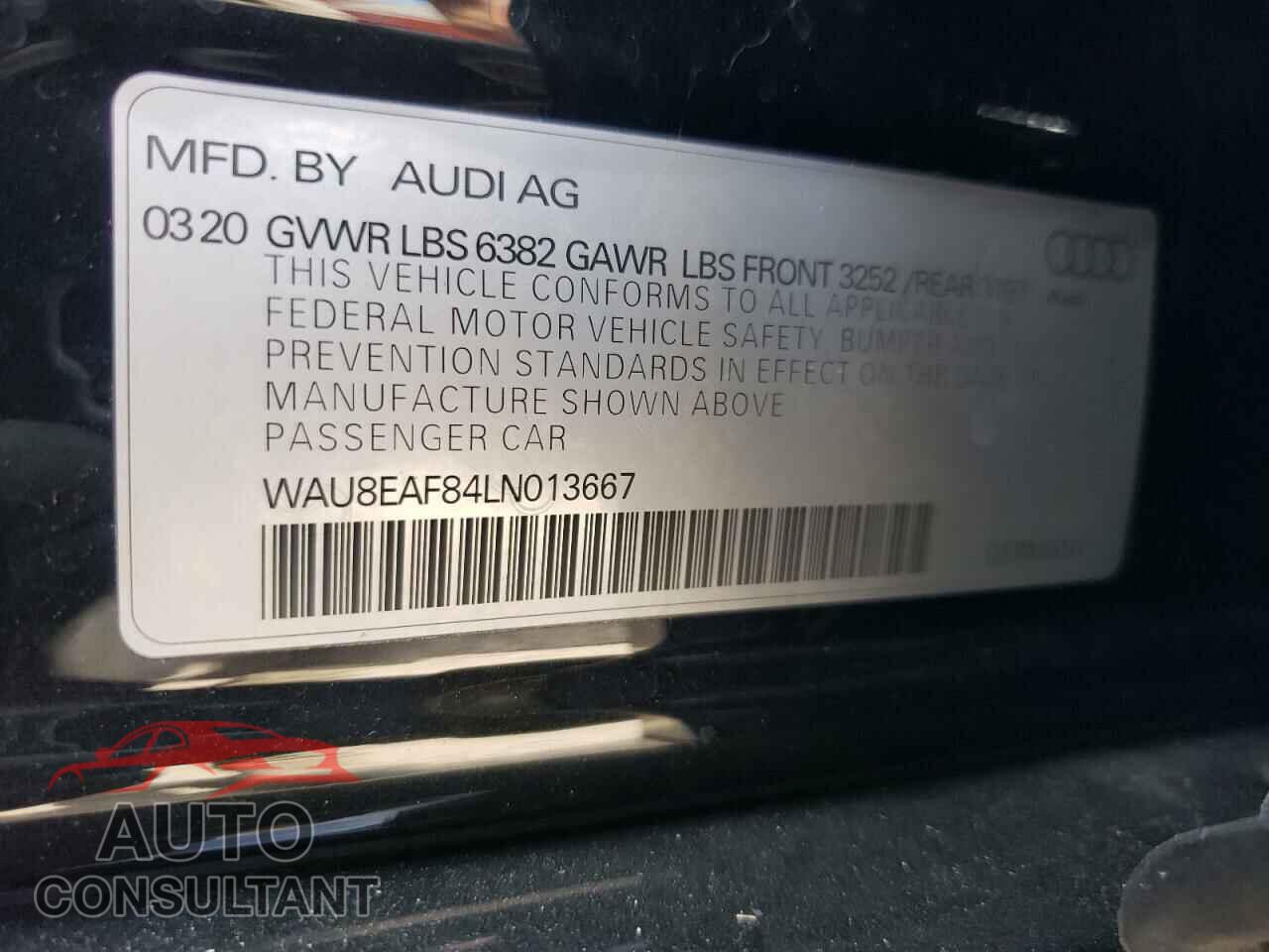 AUDI A8 2020 - WAU8EAF84LN013667