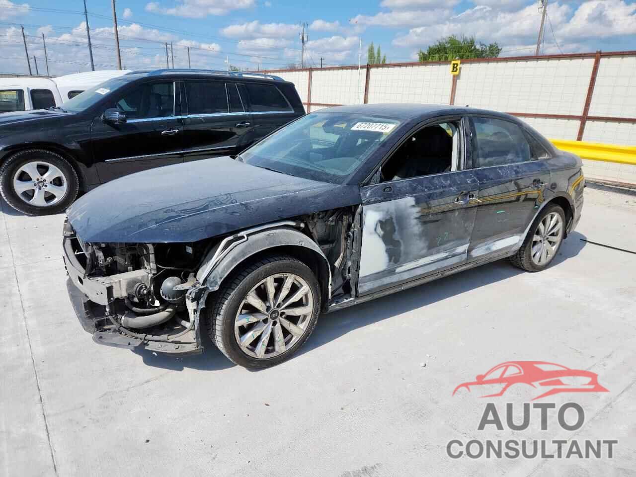 AUDI A4 2018 - WAUKMAF40JA067364