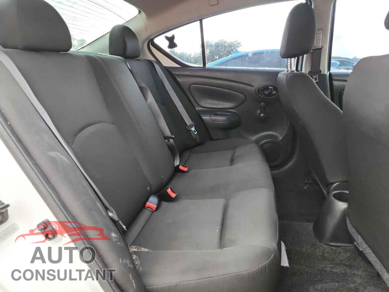 NISSAN VERSA 2019 - 3N1CN7AP3KL801372