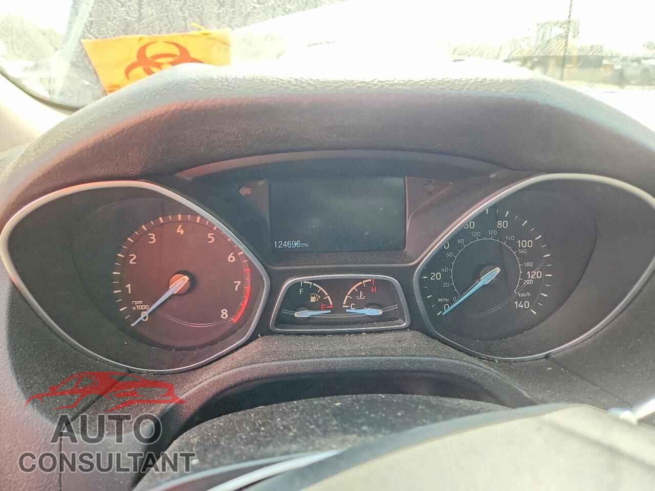 FORD FOCUS 2016 - 1FADP3N28GL320299