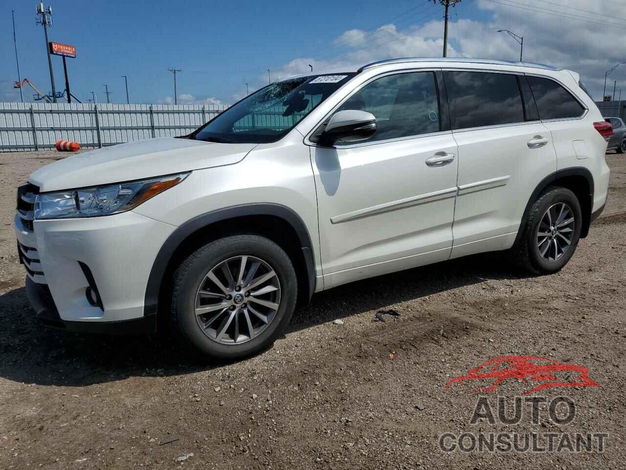 TOYOTA HIGHLANDER 2018 - 5TDJZRFH8JS556373