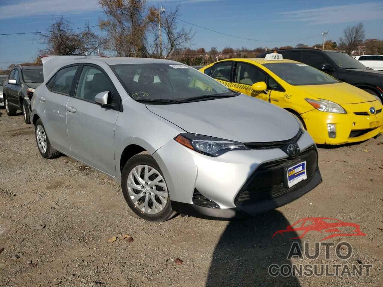 TOYOTA COROLLA 2018 - 5YFBURHE7JP756515