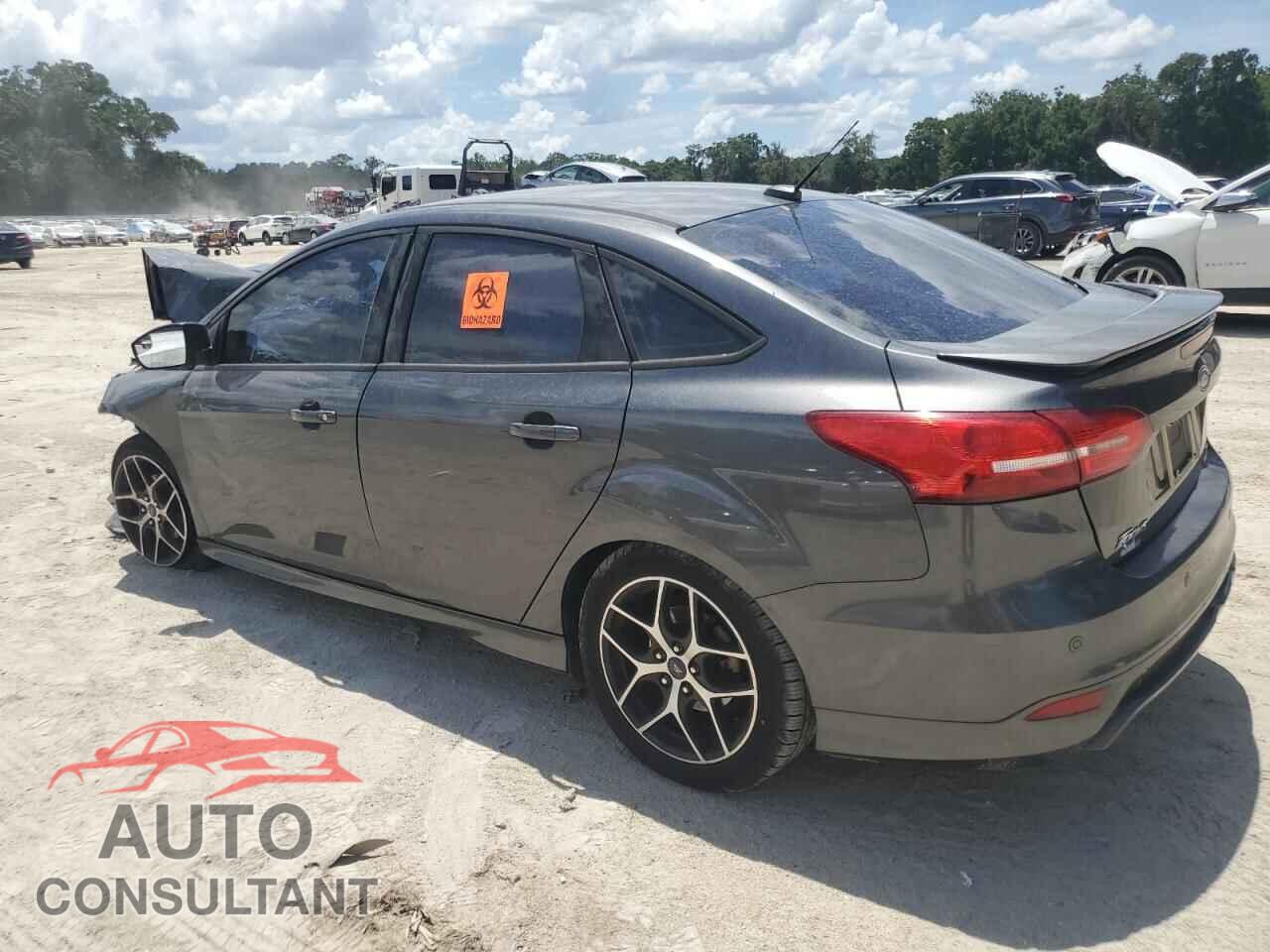 FORD FOCUS 2015 - 1FADP3F27FL215623
