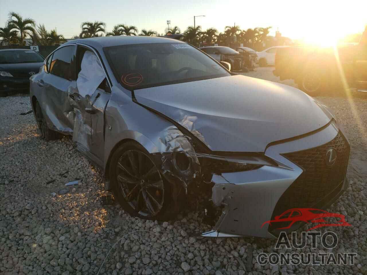 LEXUS IS 2021 - JTHGZ1B24M5041005