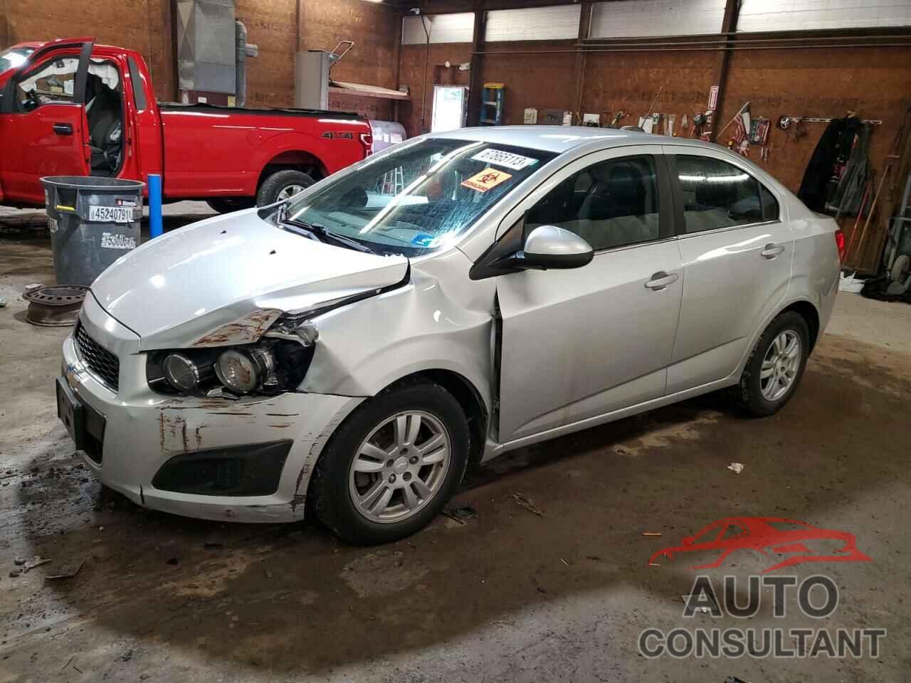 CHEVROLET SONIC 2016 - 1G1JC5SG5G4104370