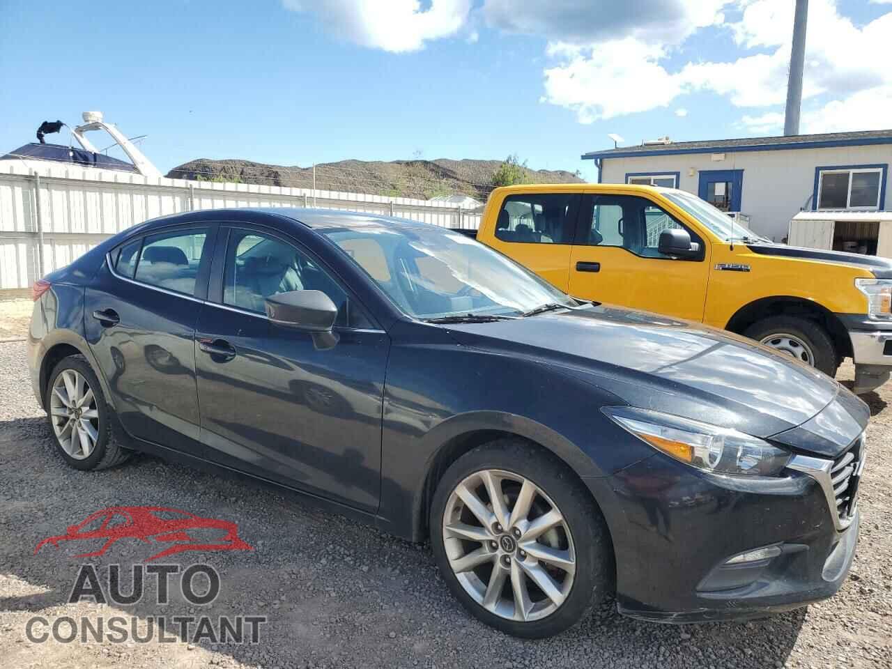 MAZDA 3 2017 - 3MZBN1V72HM112665