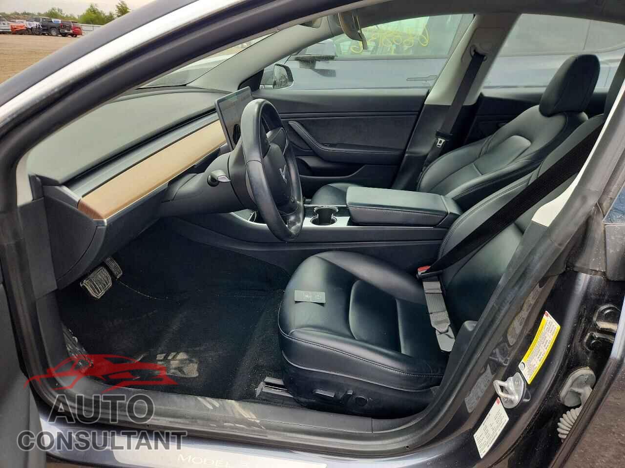TESLA MODEL 3 2018 - 5YJ3E1EB8JF091021