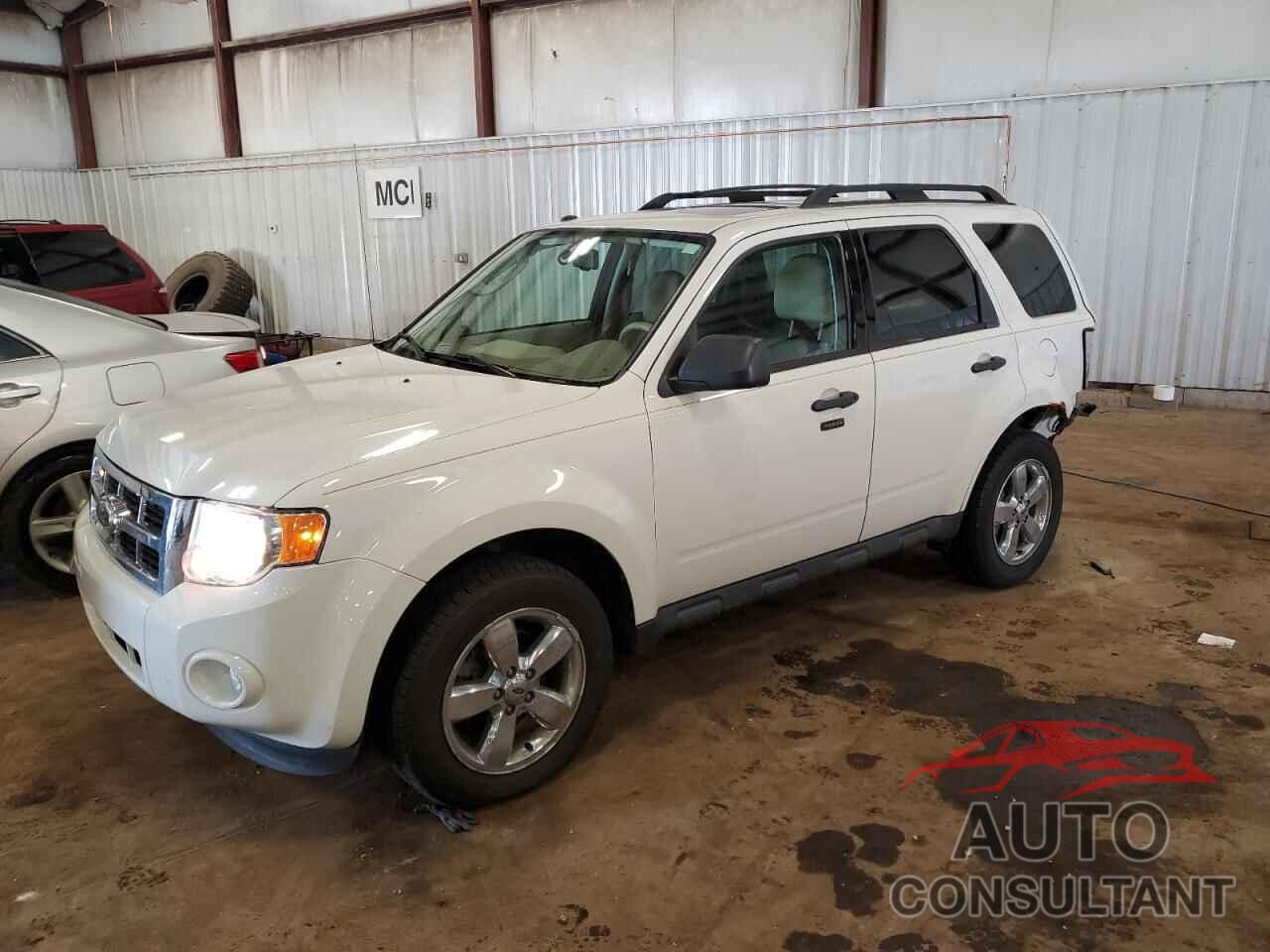 FORD ESCAPE 2011 - 1FMCU0DG5BKA80424