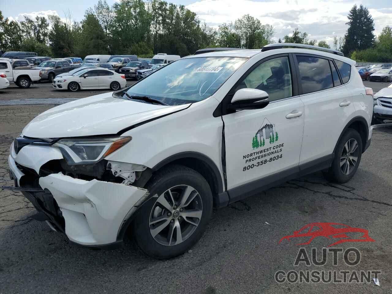 TOYOTA RAV4 2018 - JTMRFREV6JD236810