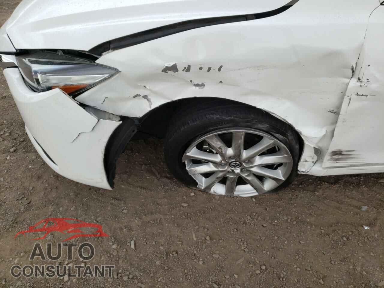 MAZDA 3 2017 - 3MZBN1V73HM118538