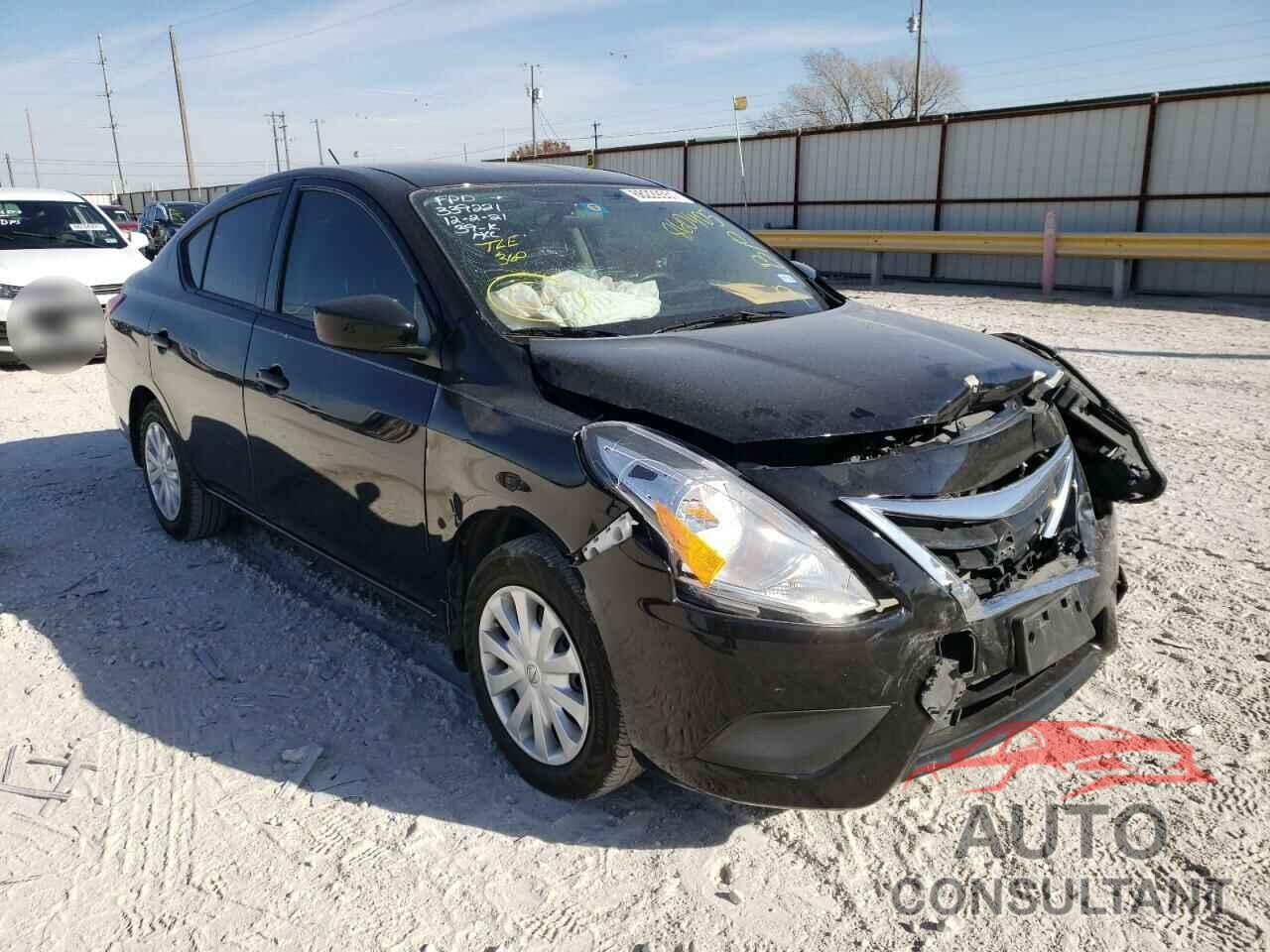 NISSAN VERSA 2018 - 3N1CN7AP3JL860405