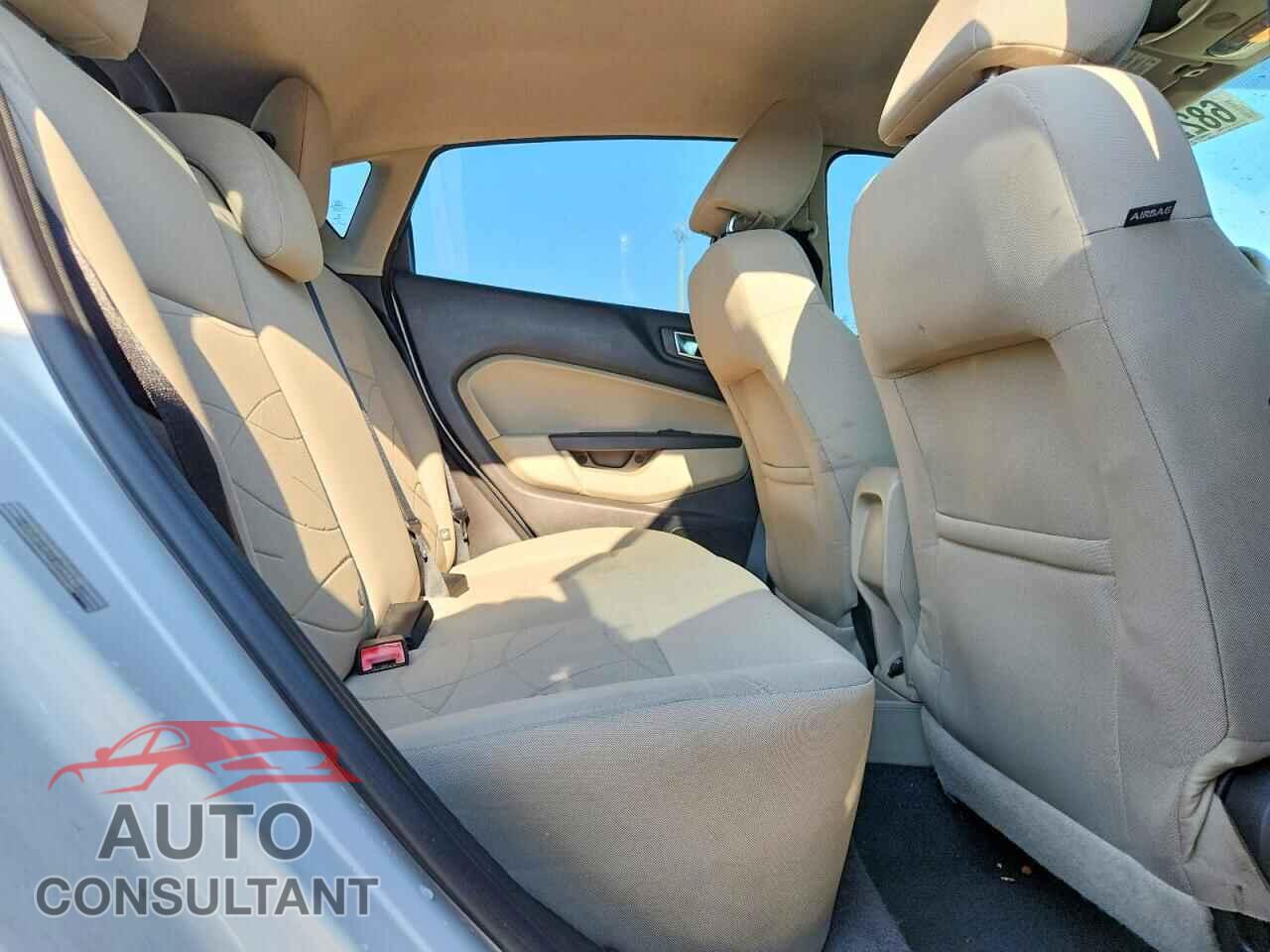 FORD FIESTA 2015 - 3FADP4EJ2FM111490