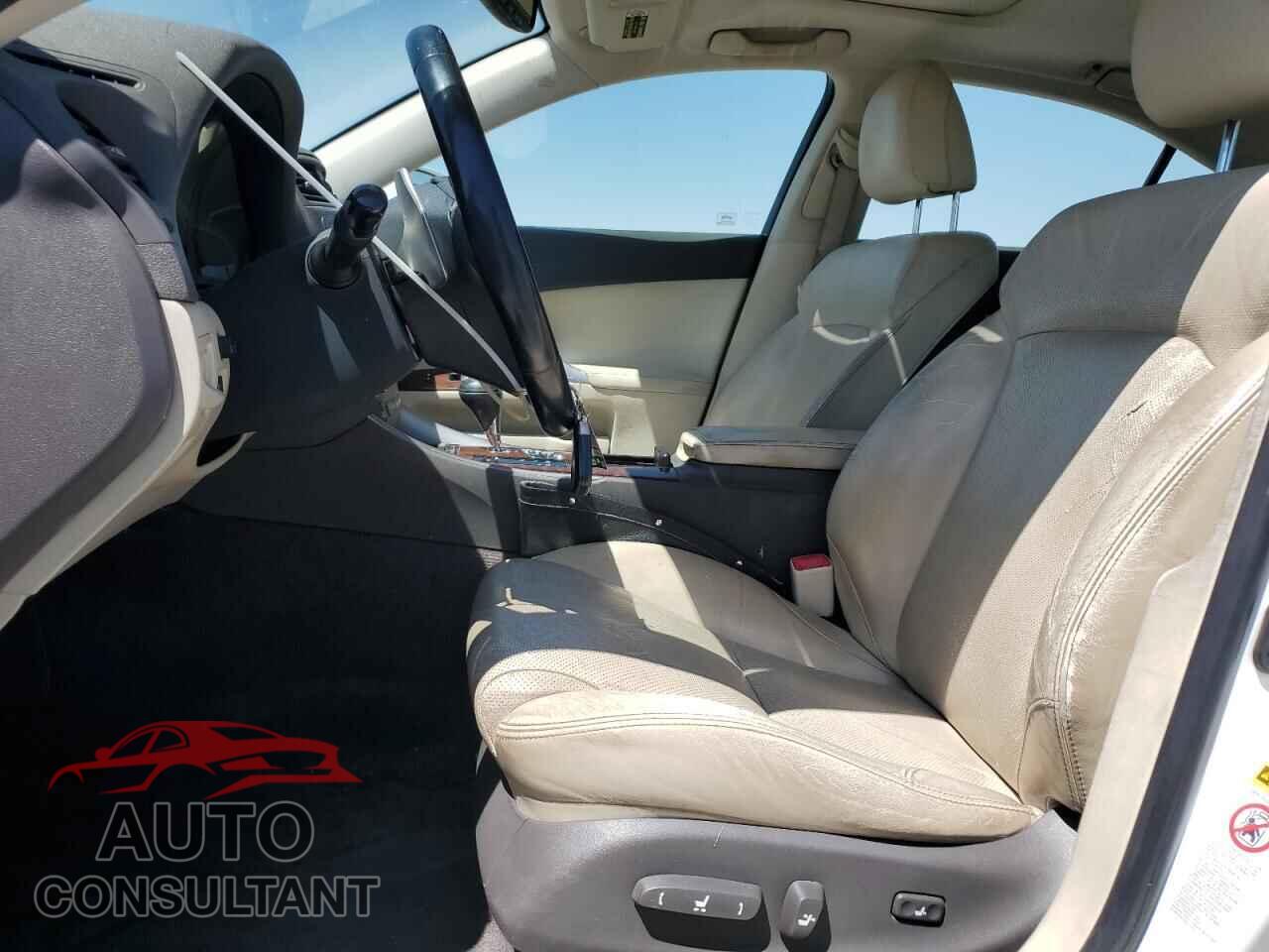 LEXUS IS 2010 - JTHBF5C26A5110460