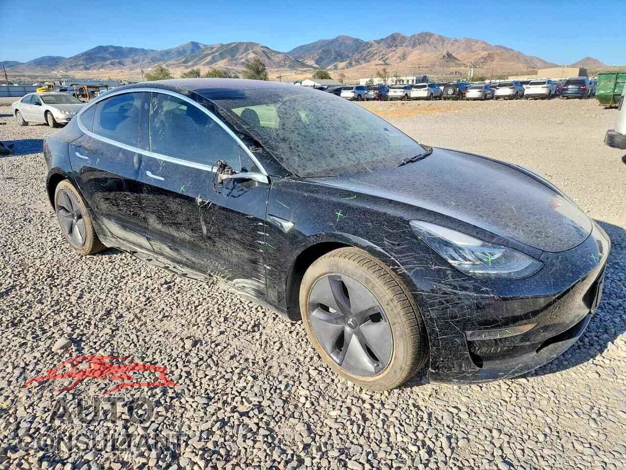 TESLA MODEL 3 2018 - 5YJ3E1EA5JF037554