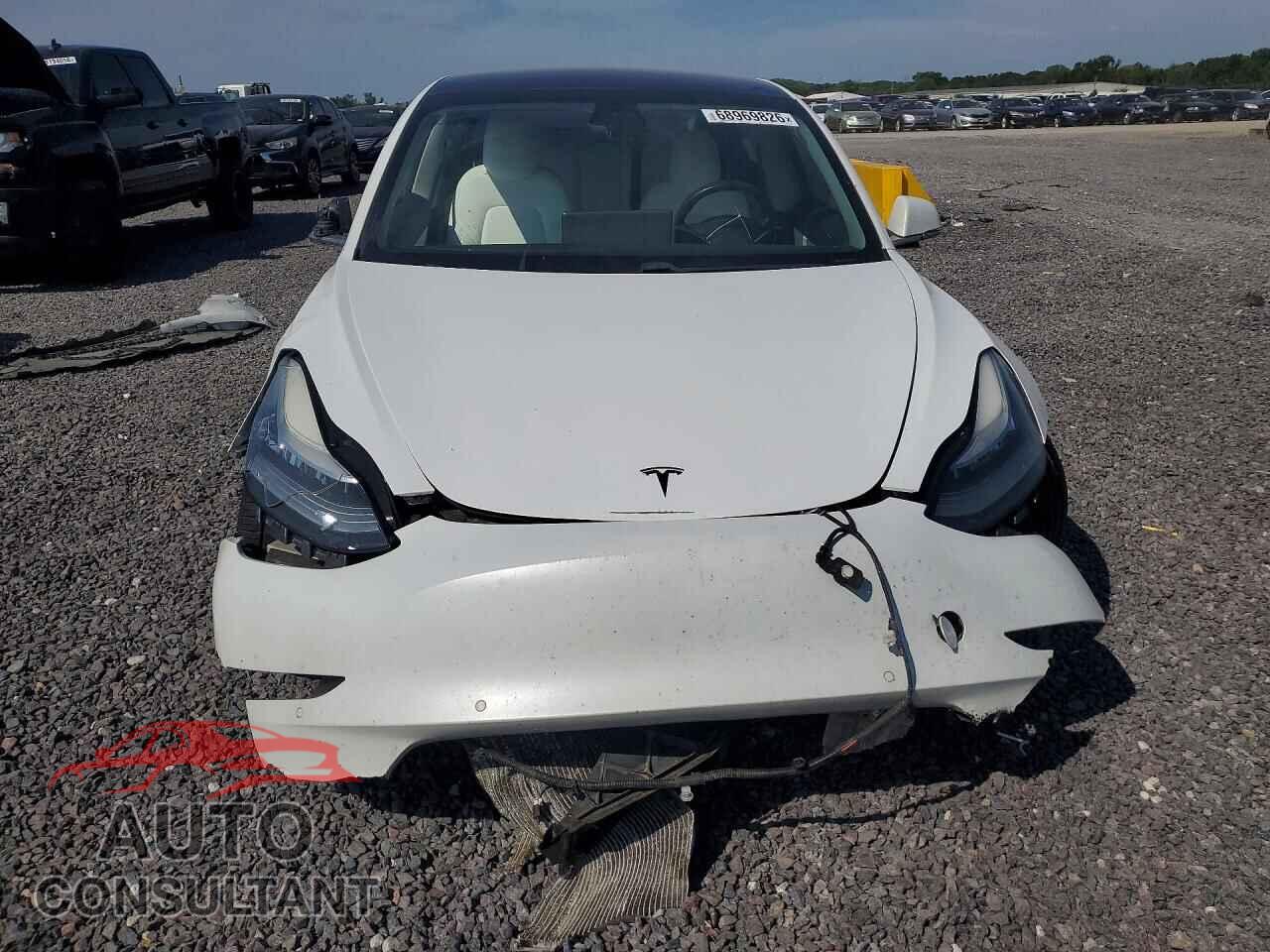 TESLA MODEL 3 2018 - 5YJ3E1EB3JF081352