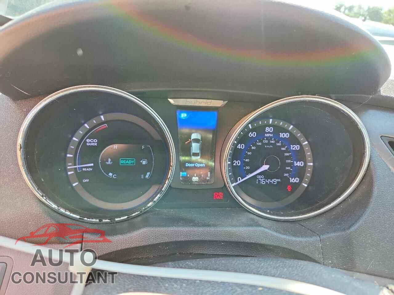 HYUNDAI SONATA 2014 - KMHEC4A45EA117723