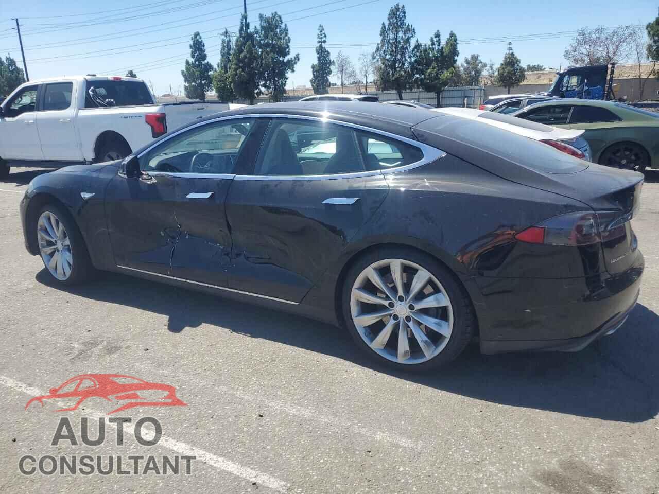 TESLA MODEL S 2013 - 5YJSA1CP9DFP18299