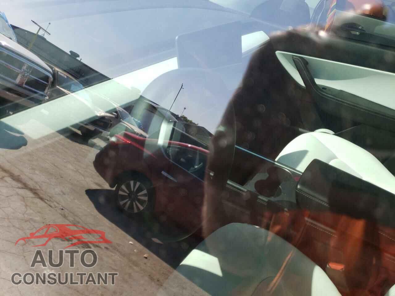 TESLA MODEL Y 2021 - 5YJYGDEEXMF182498