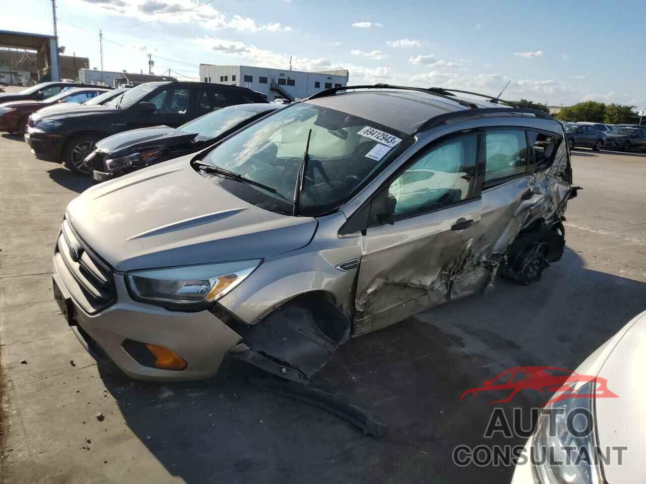 FORD ESCAPE 2017 - 1FMCU0F78HUD78671