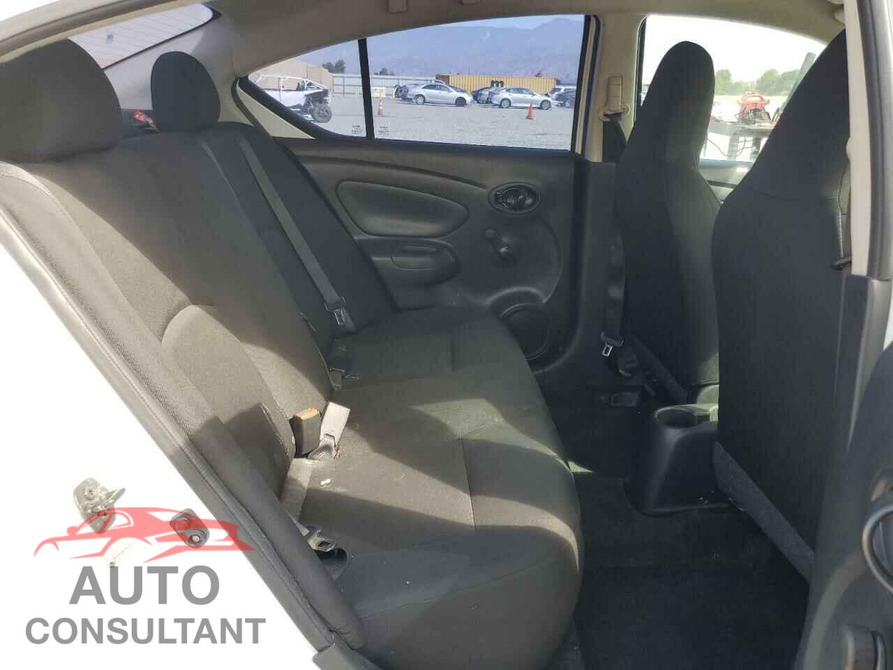 NISSAN VERSA 2017 - 3N1CN7AP3HL833747