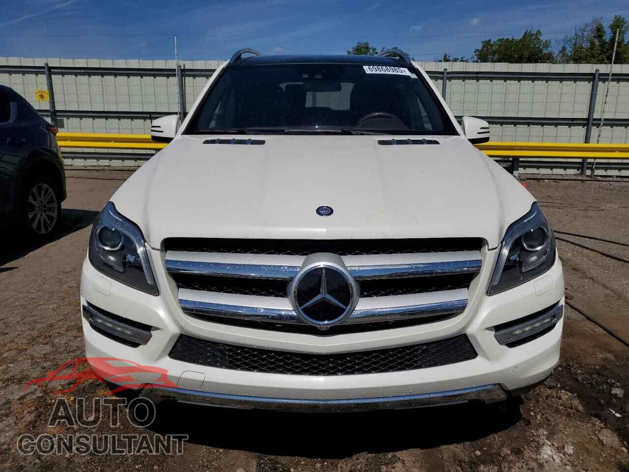 MERCEDES-BENZ GL-CLASS 2015 - 4JGDF6EE4FA522149