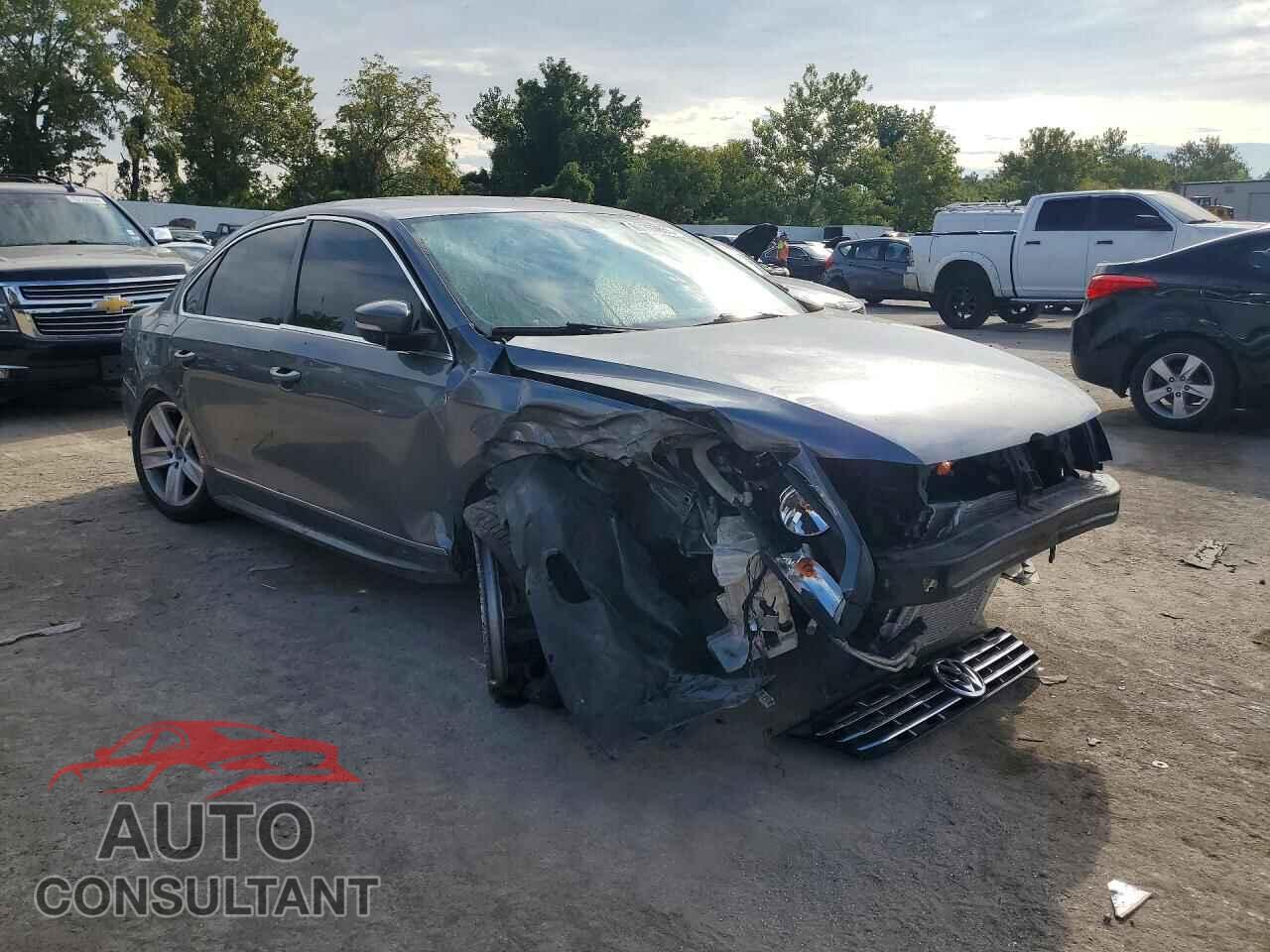 VOLKSWAGEN PASSAT 2012 - 1VWCH7A32CC110202