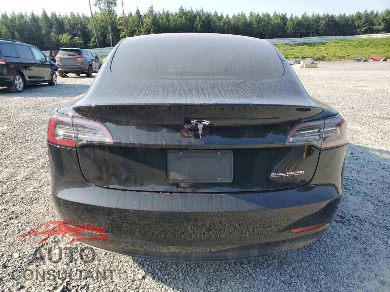 TESLA MODEL 3 2019 - 5YJ3E1EB8KF385567