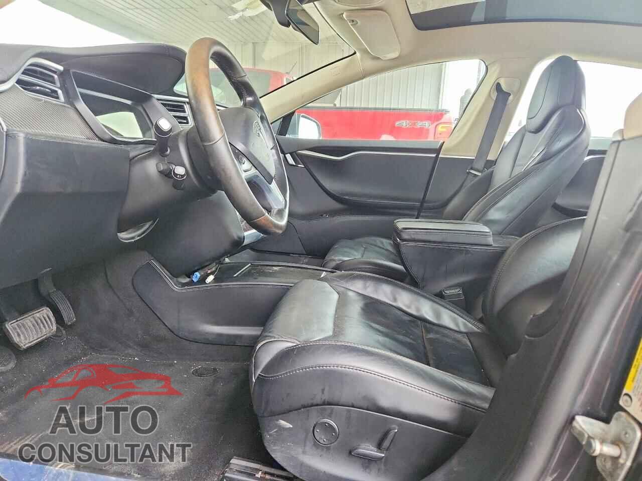 TESLA MODEL S 2017 - 5YJSA1E22HF205189