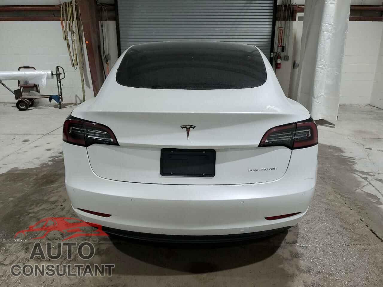 TESLA MODEL 3 2021 - 5YJ3E1EB2MF020014