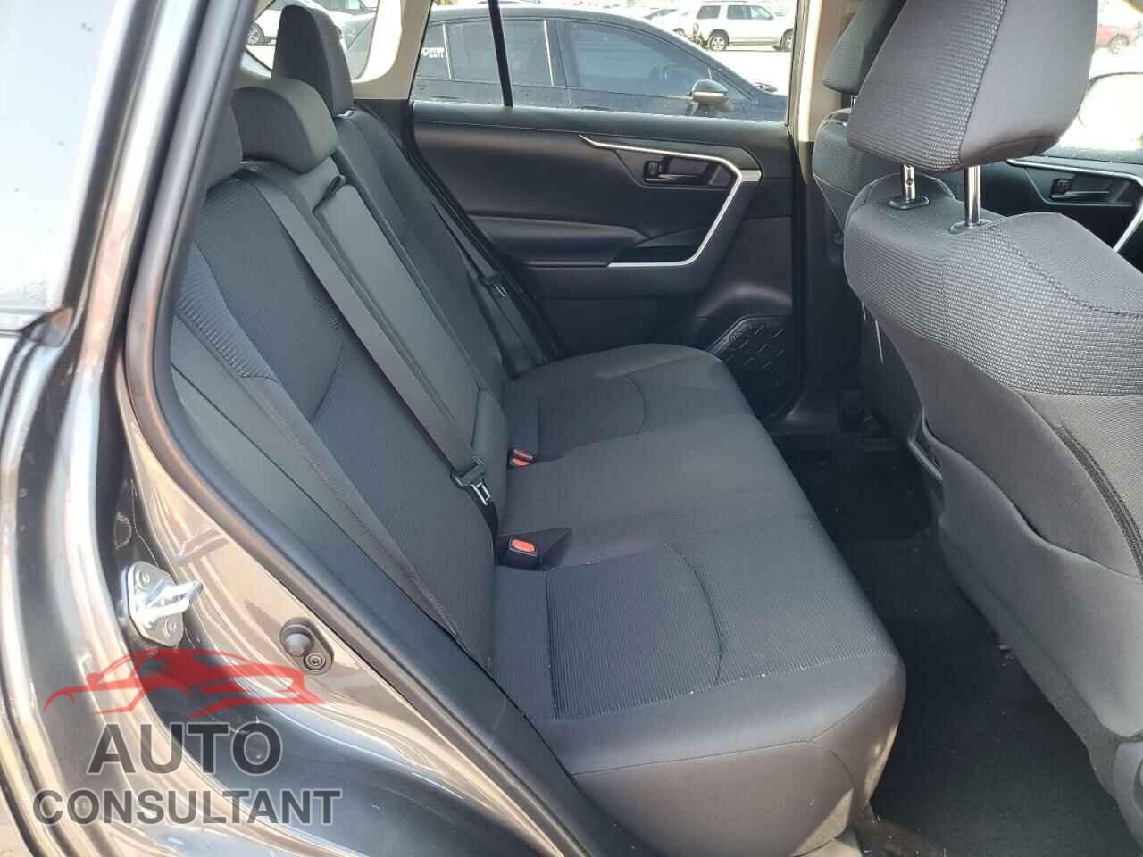 TOYOTA RAV4 2022 - 2T3F1RFV7NC320029