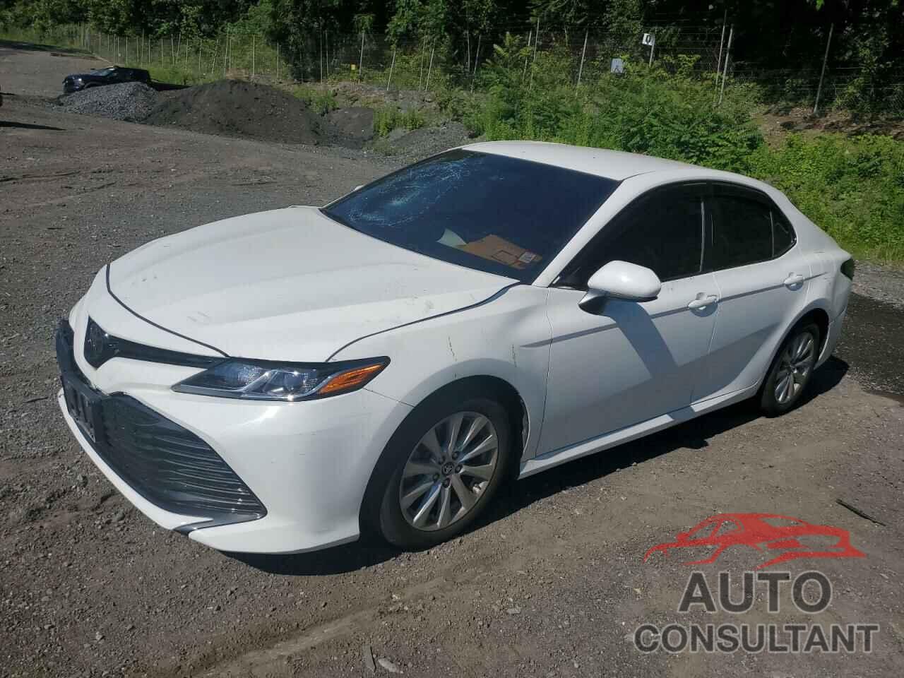 TOYOTA CAMRY 2018 - 4T1B11HK9JU101223