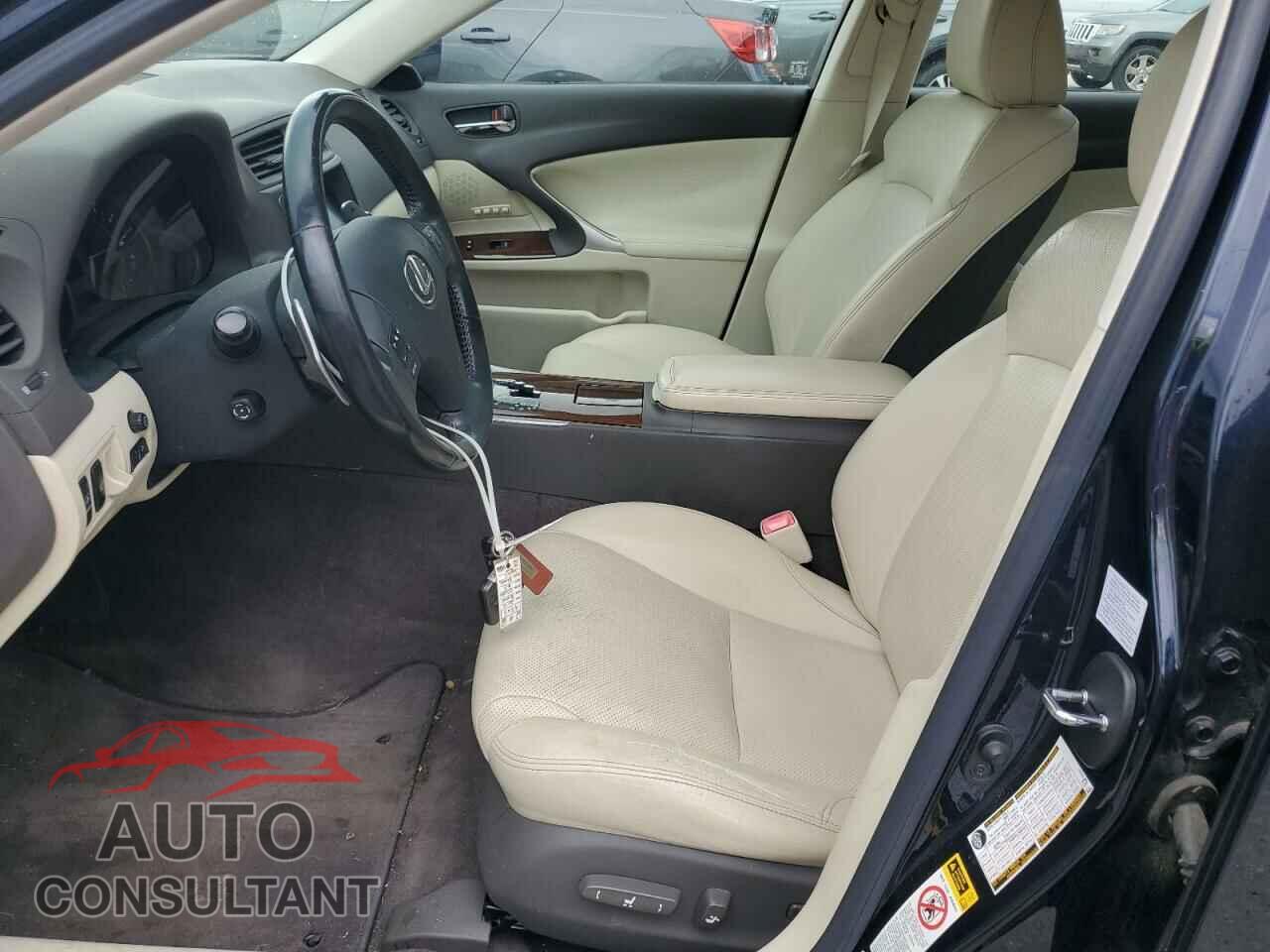 LEXUS IS 2010 - JTHCF5C2XA5038084