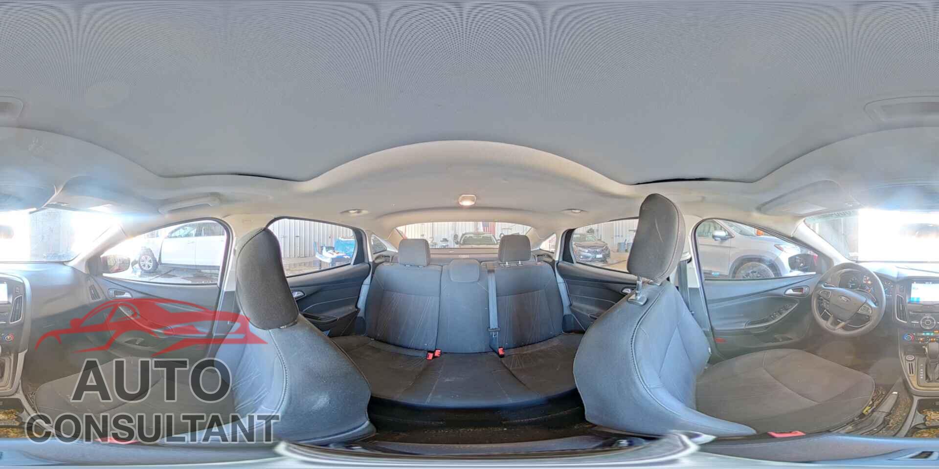 FORD FOCUS 2017 - 1FADP3H29HL302391