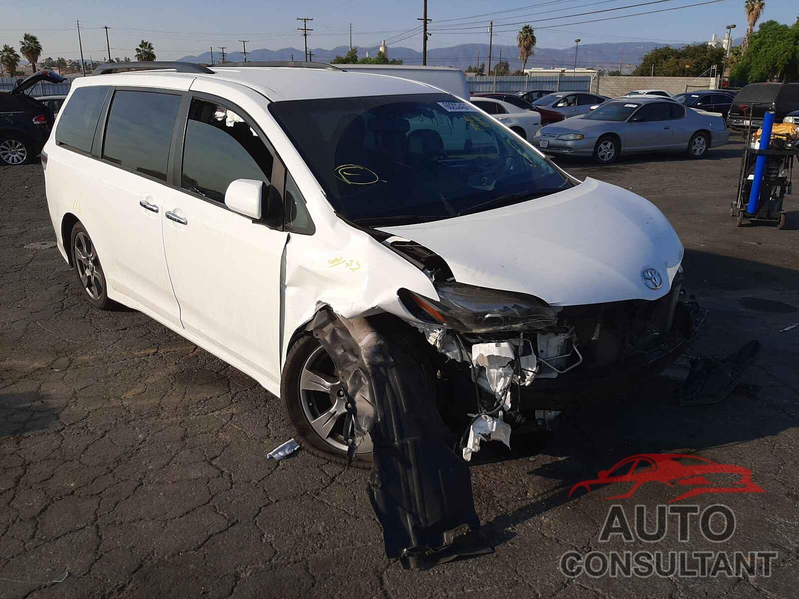 TOYOTA SIENNA 2017 - 5TDXZ3DC0HS886548