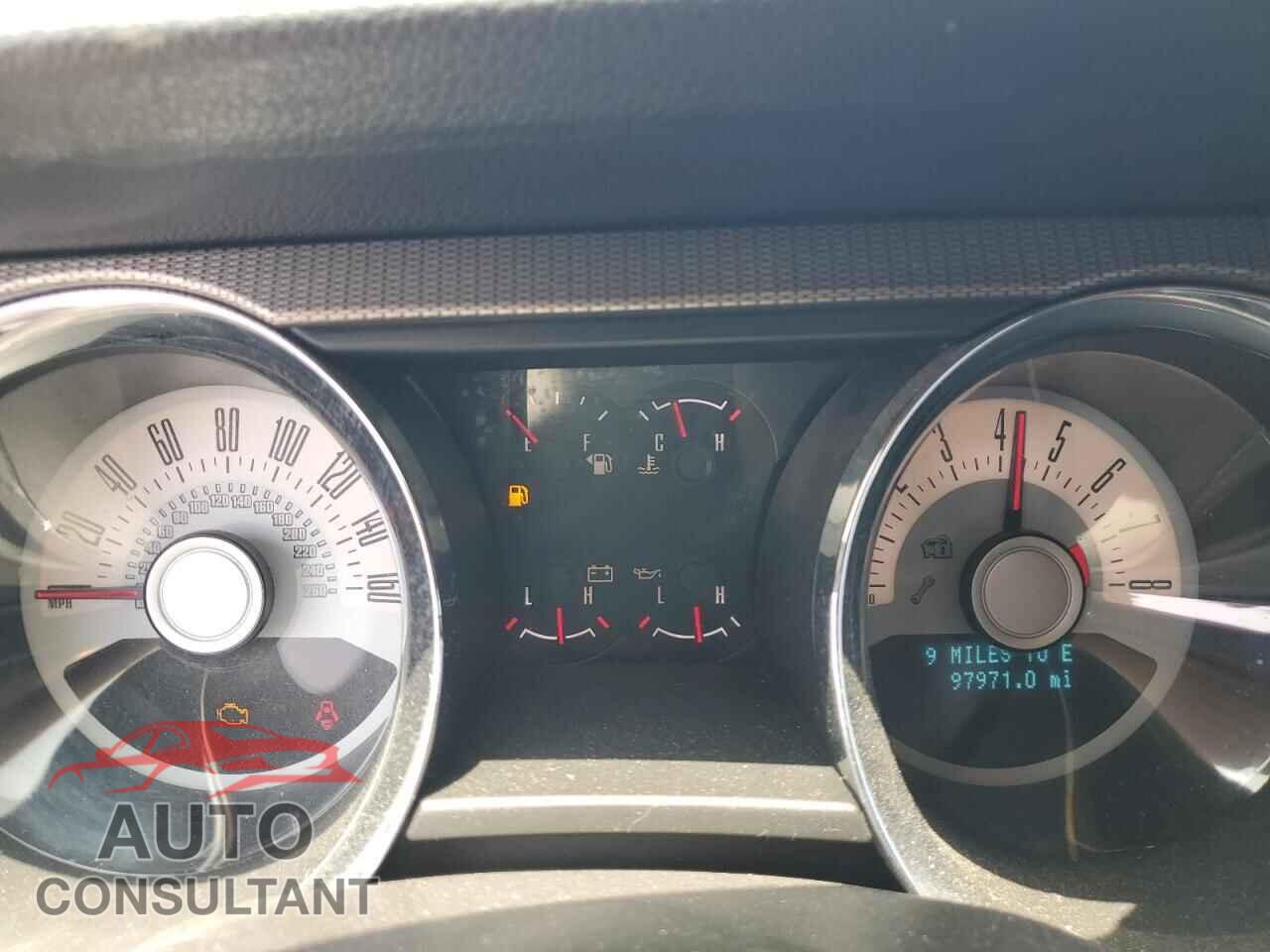 FORD MUSTANG 2012 - 1ZVBP8CF8C5256992