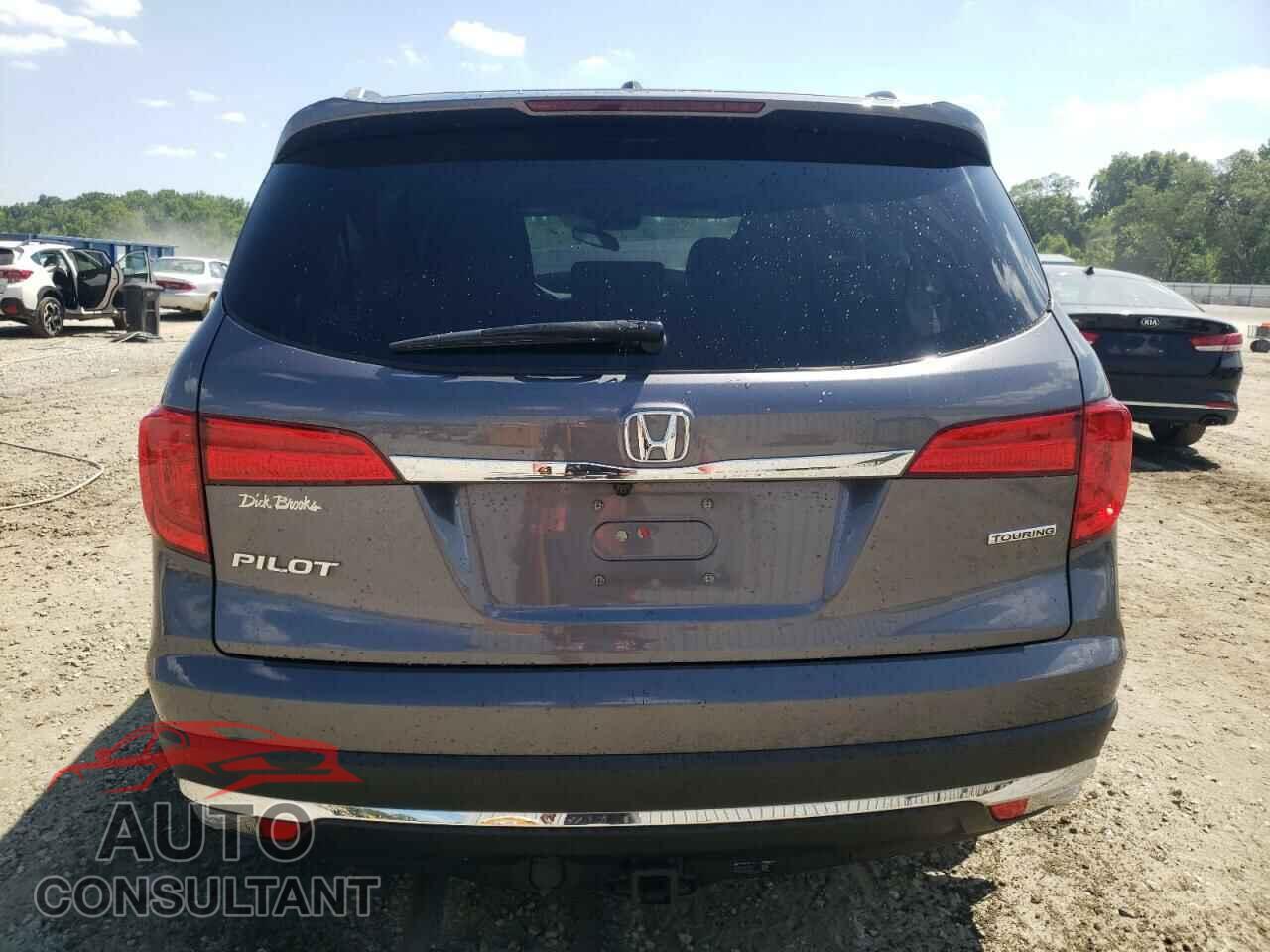 HONDA PILOT 2018 - 5FNYF5H95JB005263
